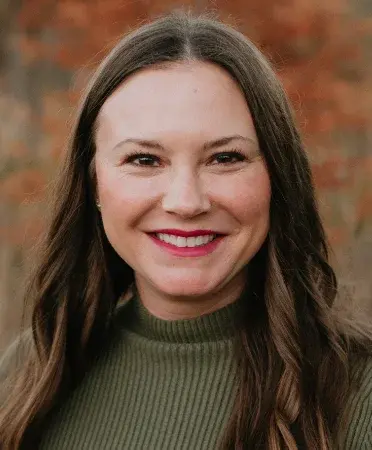 Leigh Anna Sodac, Fractional CMO